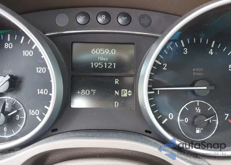 2008 Mercedes-Benz Ml 350 4Matic z USA, uszkodzony, nr VIN 4JGBB86E88A382641